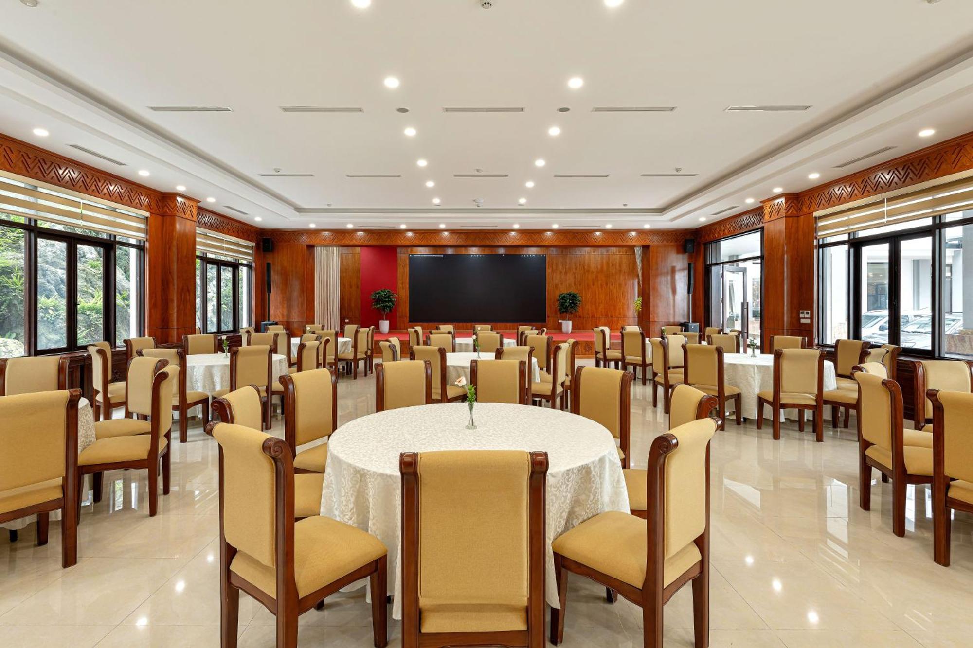 Sapa Green Forest Hotel & Convention Luaran gambar